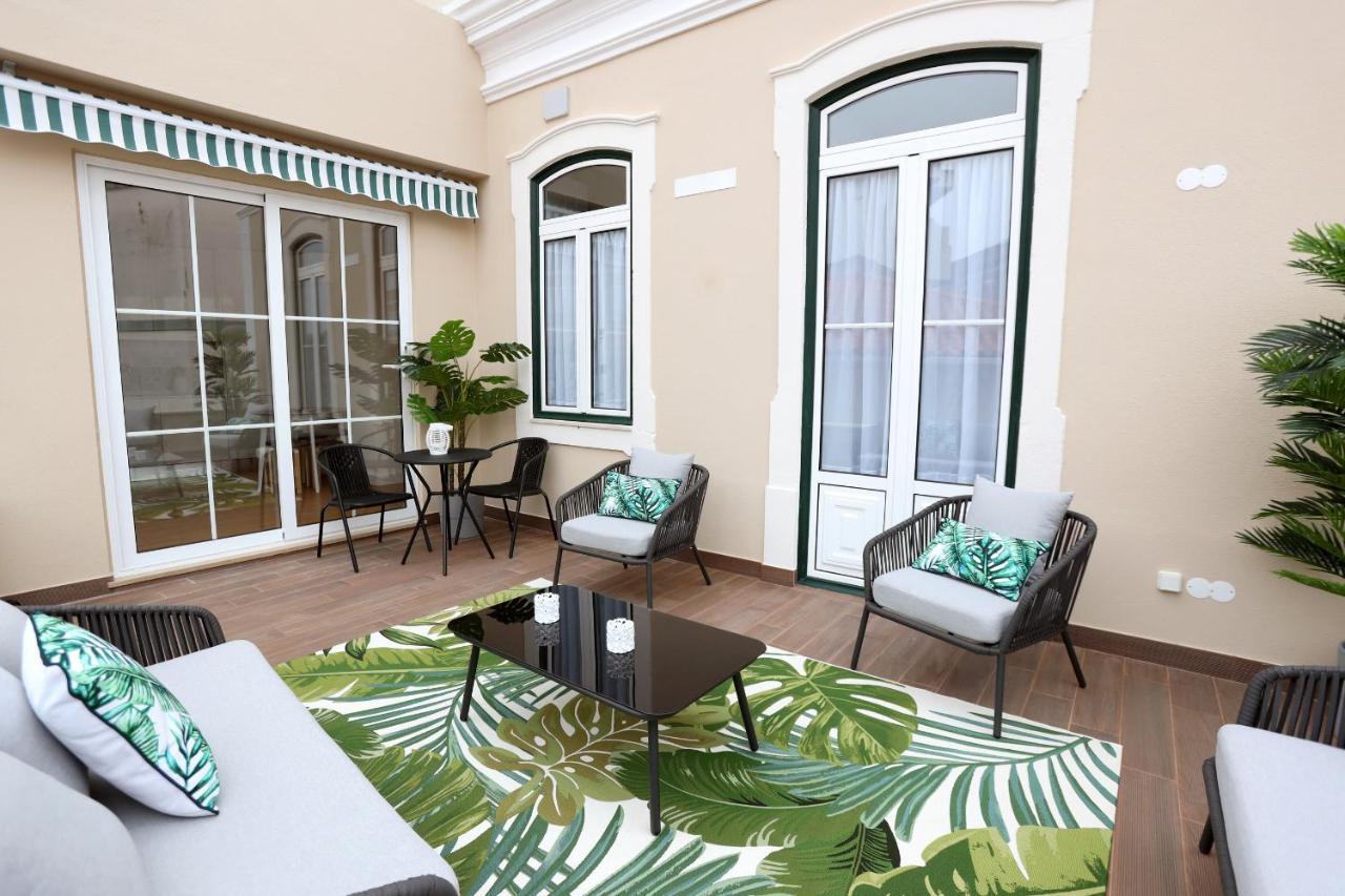 Glass Boutique - Rooms & Suites Marinha Grande Exterior foto
