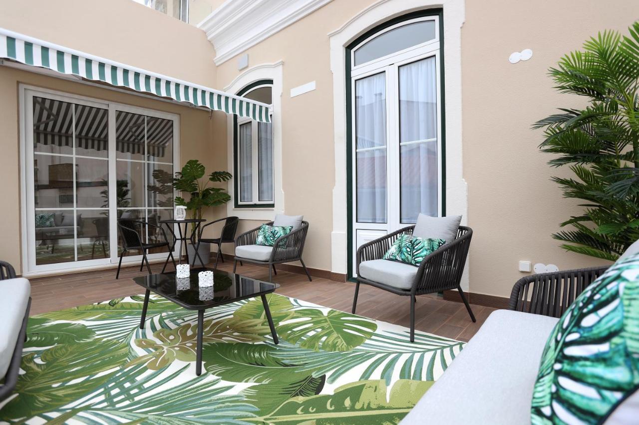 Glass Boutique - Rooms & Suites Marinha Grande Exterior foto